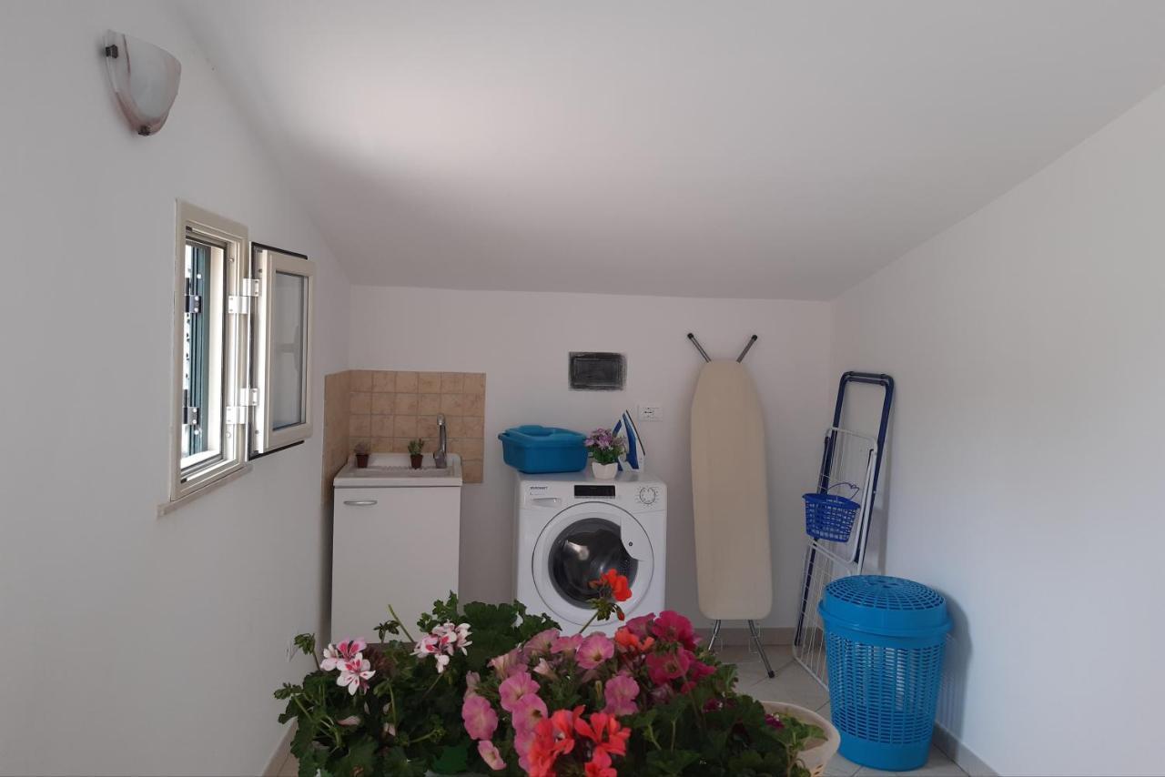 Alla villa Noto Esterno foto